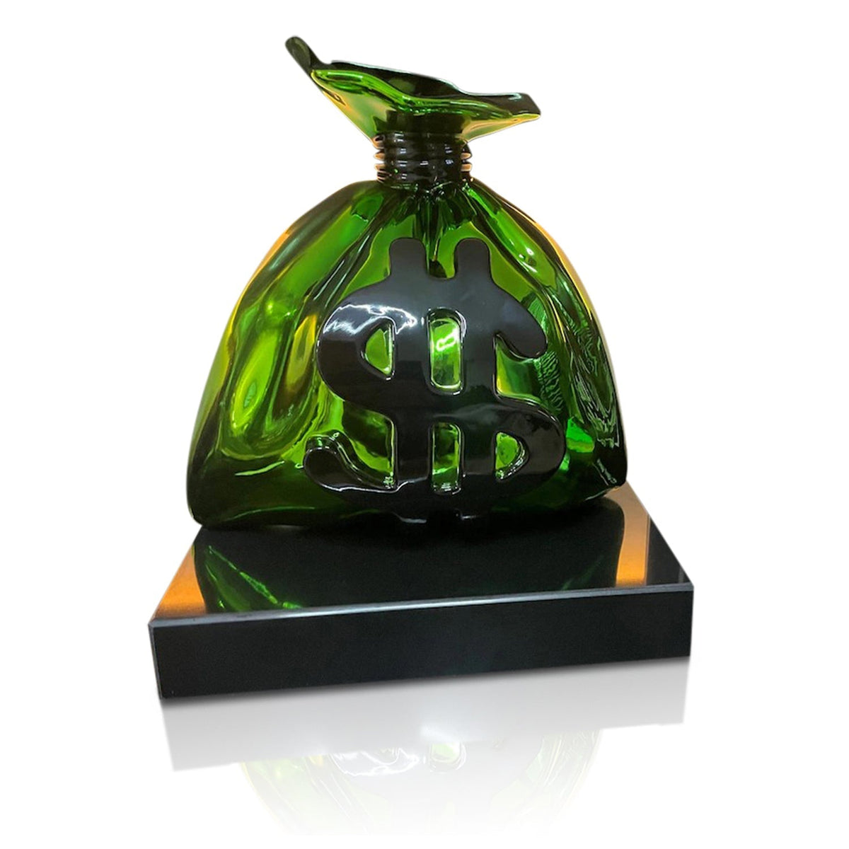 Escultura na cor verde