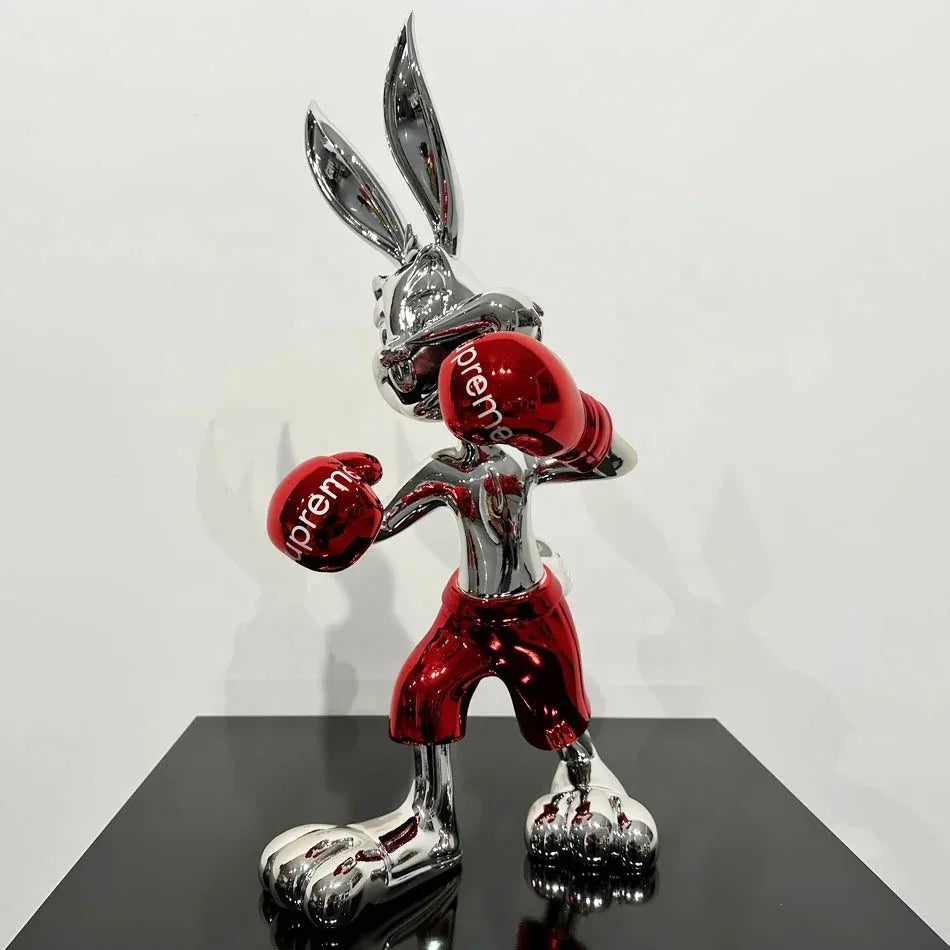 Escultura na cor marrom